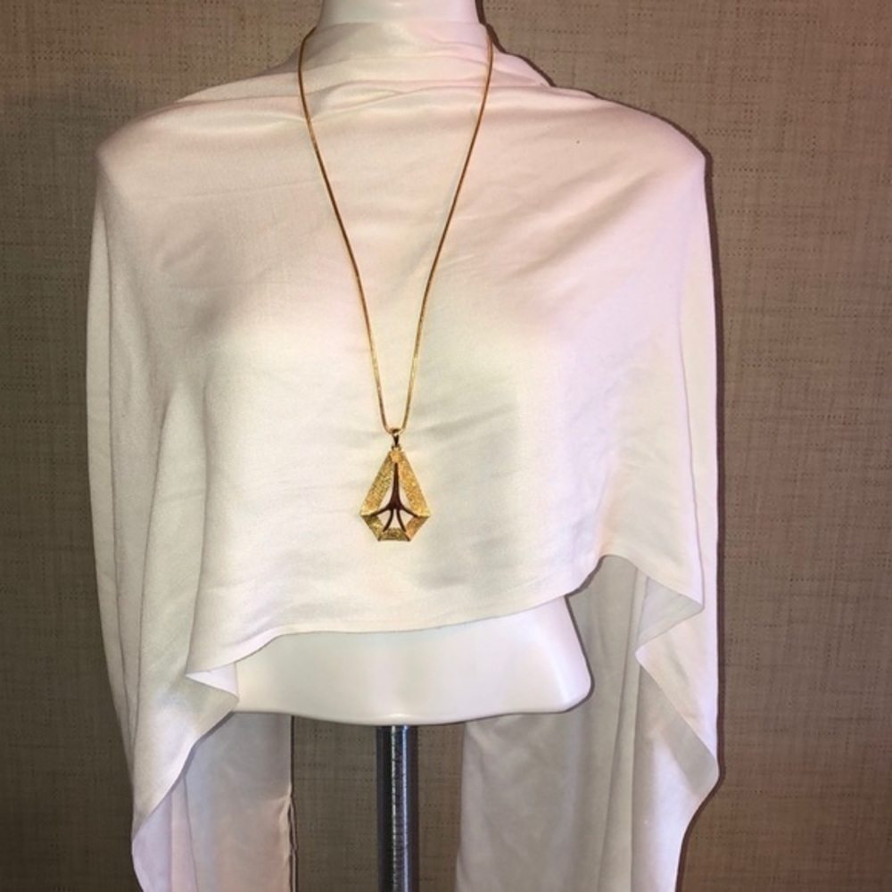 Costume Jewelry Necklace